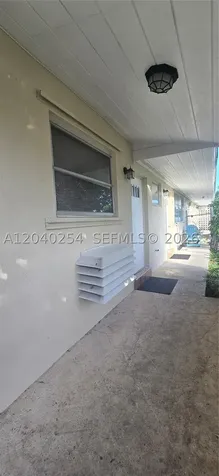 201 SW 30th Court Miami FL 33135