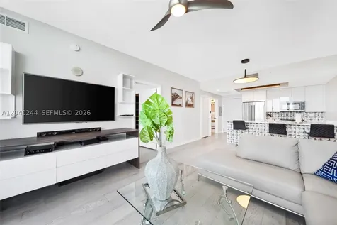 888 Biscayne Boulevard Miami FL 33132
