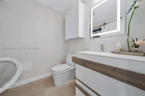 888 Biscayne Boulevard Miami FL 33132