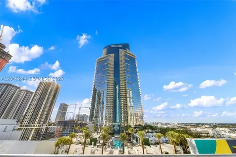 888 Biscayne Boulevard Miami FL 33132