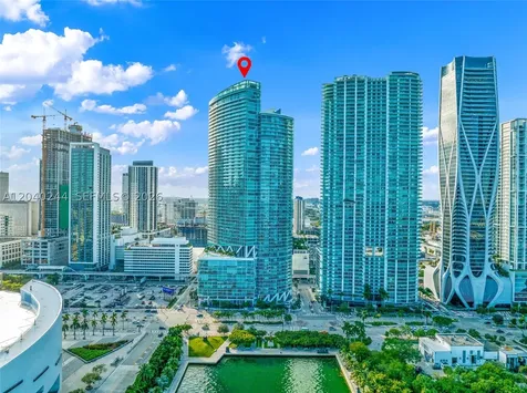 888 Biscayne Boulevard Miami FL 33132