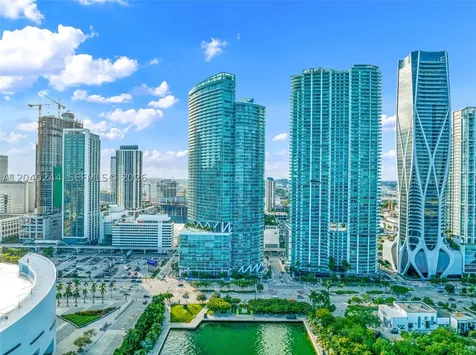 888 Biscayne Boulevard Miami FL 33132