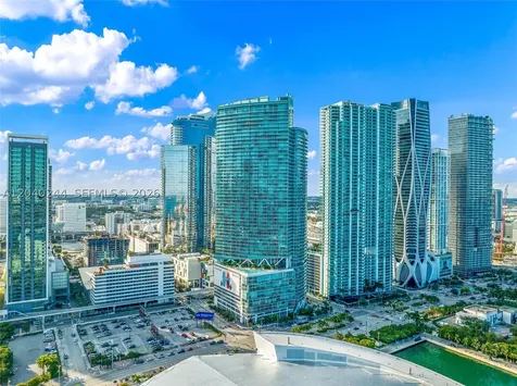 888 Biscayne Boulevard Miami FL 33132