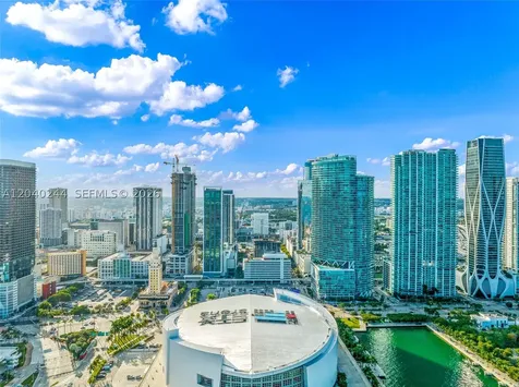 888 Biscayne Boulevard Miami FL 33132