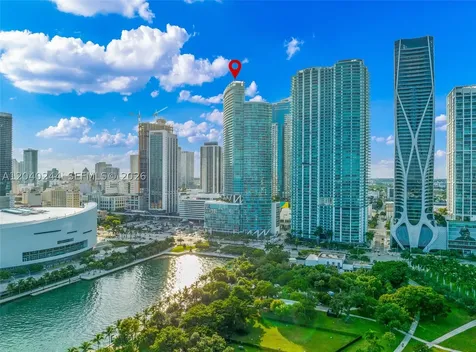 888 Biscayne Boulevard Miami FL 33132
