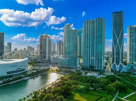 888 Biscayne Boulevard Miami FL 33132