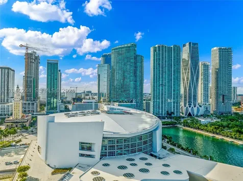 888 Biscayne Boulevard Miami FL 33132