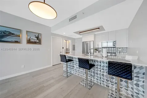 888 Biscayne Boulevard Miami FL 33132