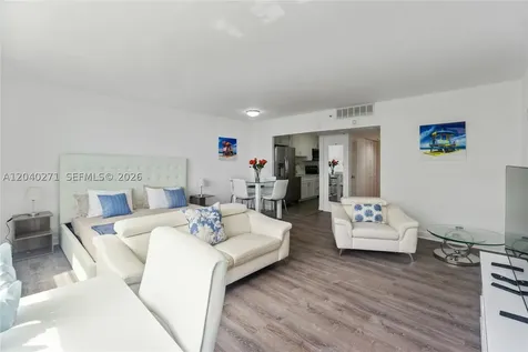 100 Lincoln Road Miami Beach FL 33139