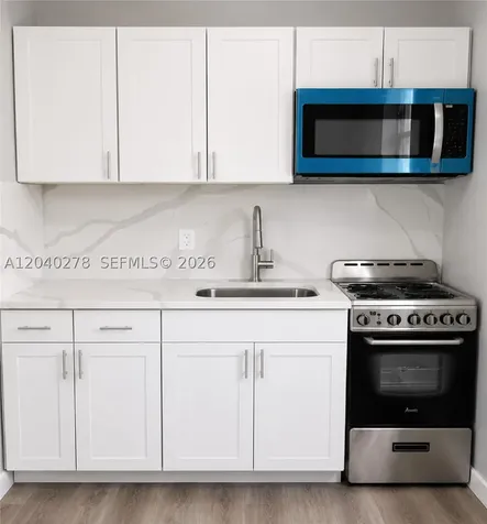 1801 NW 54th Street Miami FL 33142