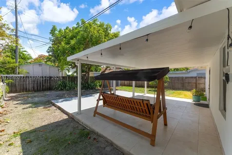 2131 SW 17th Street Miami FL 33145