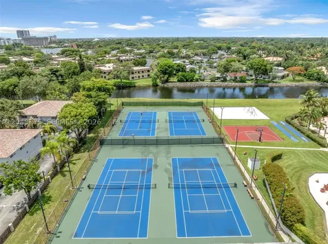 8101 Camino Real Miami FL 33143