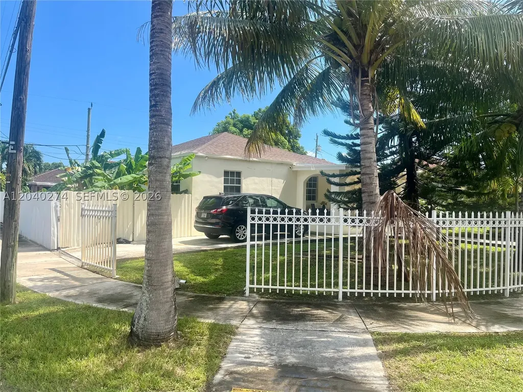 521 NW 32nd Place Miami FL 33125