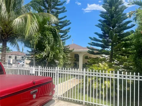 521 NW 32nd Place Miami FL 33125