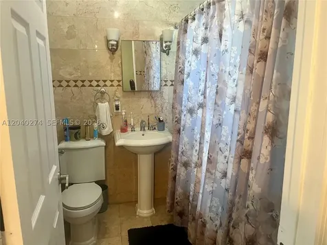 521 NW 32nd Place Miami FL 33125