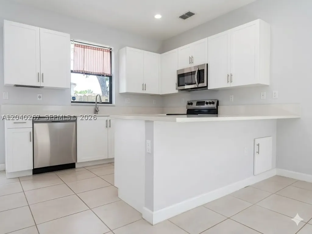 1523 SW 29th Street Fort Lauderdale FL 33315