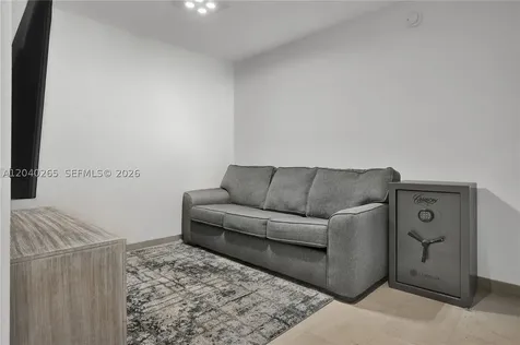68 SE 6th Street Miami FL 33131