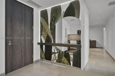 68 SE 6th Street Miami FL 33131