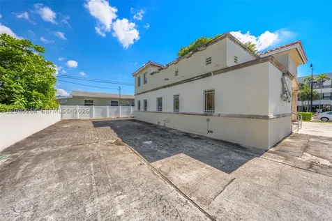 4201 SW 11th Street Miami FL 33134