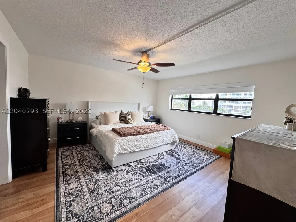 520 Orton Avenue Fort Lauderdale FL 33304