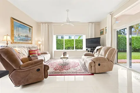 1081 Allamanda Way Weston FL 33327