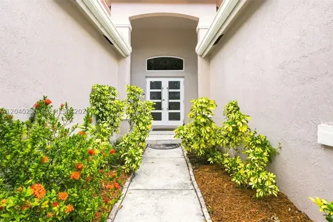 1081 Allamanda Way Weston FL 33327