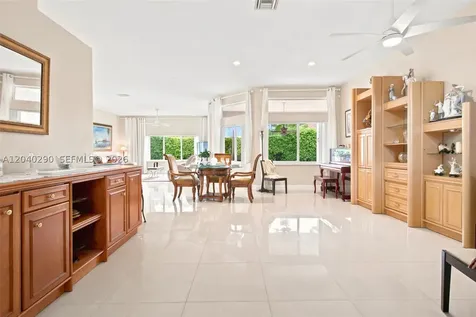 1081 Allamanda Way Weston FL 33327
