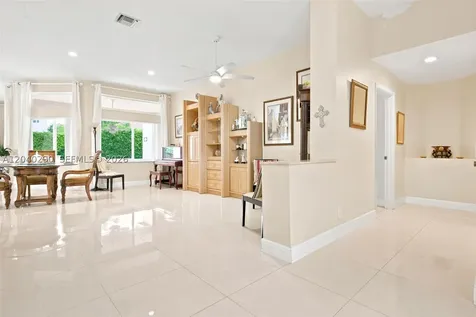 1081 Allamanda Way Weston FL 33327