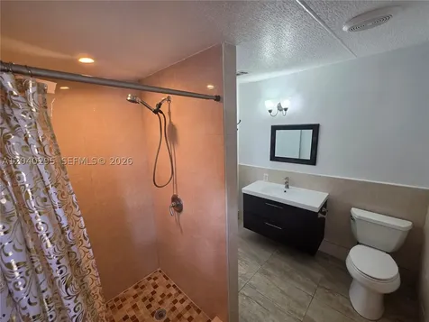1529 SW 131 Avenue Miami FL 33184