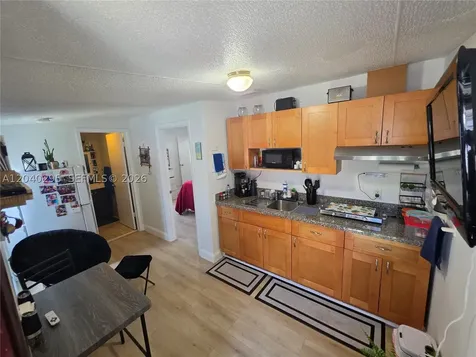 1529 SW 131 Avenue Miami FL 33184