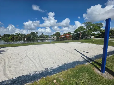 1529 SW 131 Avenue Miami FL 33184