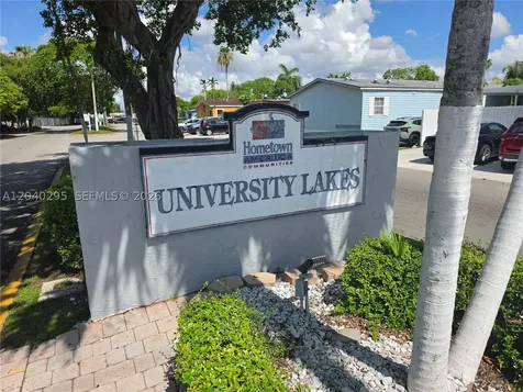 1529 SW 131 Avenue Miami FL 33184