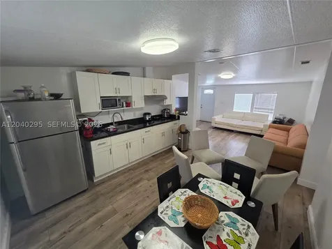 1529 SW 131 Avenue Miami FL 33184