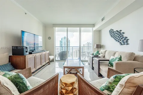325 S Biscayne Boulevard Miami FL 33131