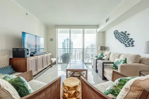 325 S Biscayne Boulevard Miami FL 33131