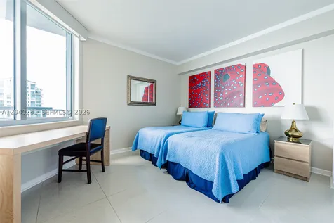 325 S Biscayne Boulevard Miami FL 33131