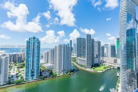 325 S Biscayne Boulevard Miami FL 33131