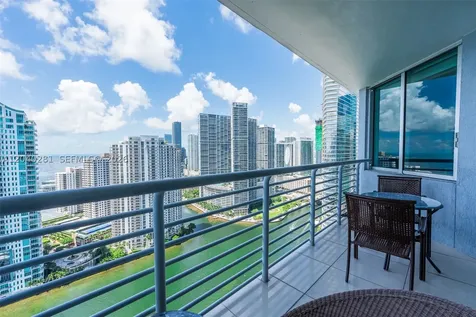 325 S Biscayne Boulevard Miami FL 33131