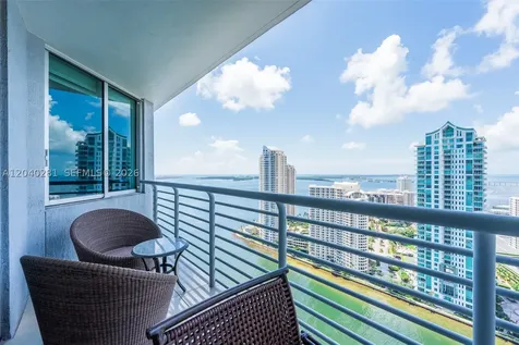 325 S Biscayne Boulevard Miami FL 33131