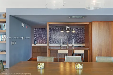 325 S Biscayne Boulevard Miami FL 33131