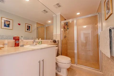 325 S Biscayne Boulevard Miami FL 33131