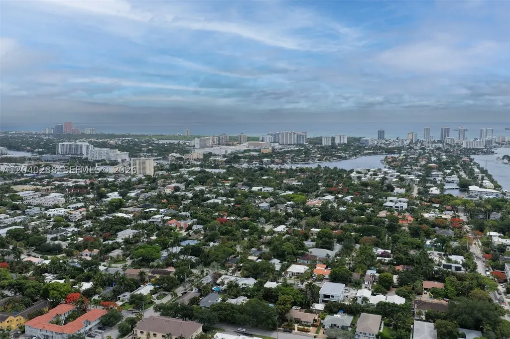 611 NE 14th Avenue Fort Lauderdale FL 33304