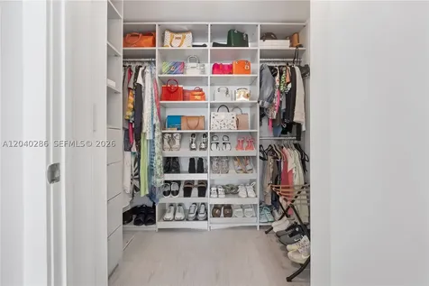 650 NE 32nd Street Miami FL 33137