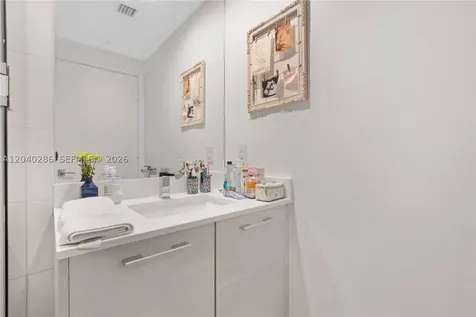 650 NE 32nd Street Miami FL 33137