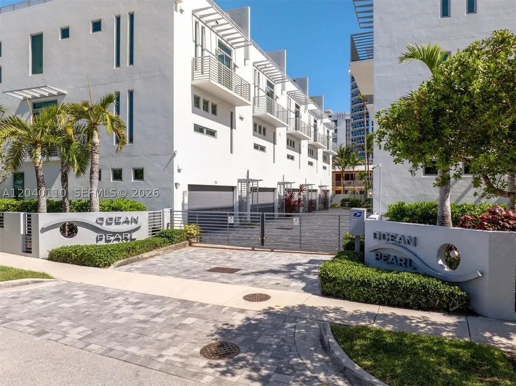3406 SE 6th Street Pompano Beach FL 33062