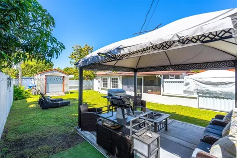 302 NW 100th Street Miami FL 33150