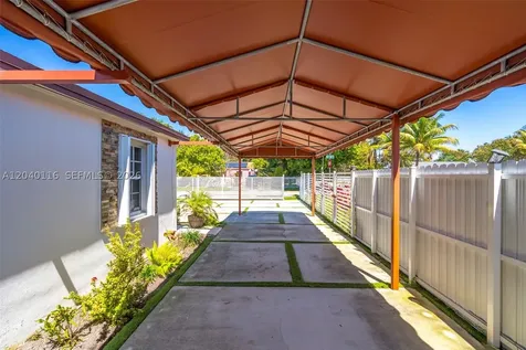 302 NW 100th Street Miami FL 33150