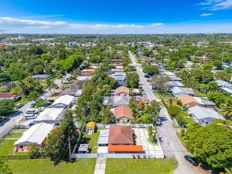 302 NW 100th Street Miami FL 33150
