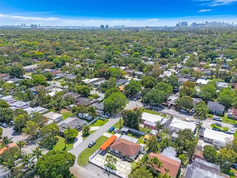 302 NW 100th Street Miami FL 33150