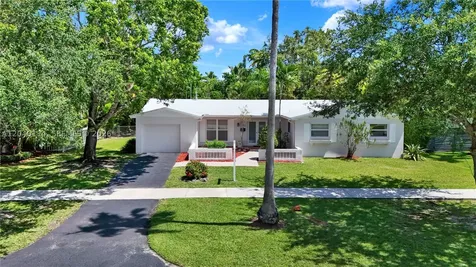 10435 SW 96th Street Miami FL 33176